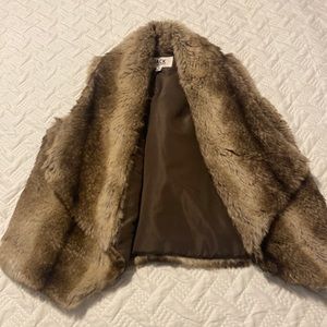 Fur vest